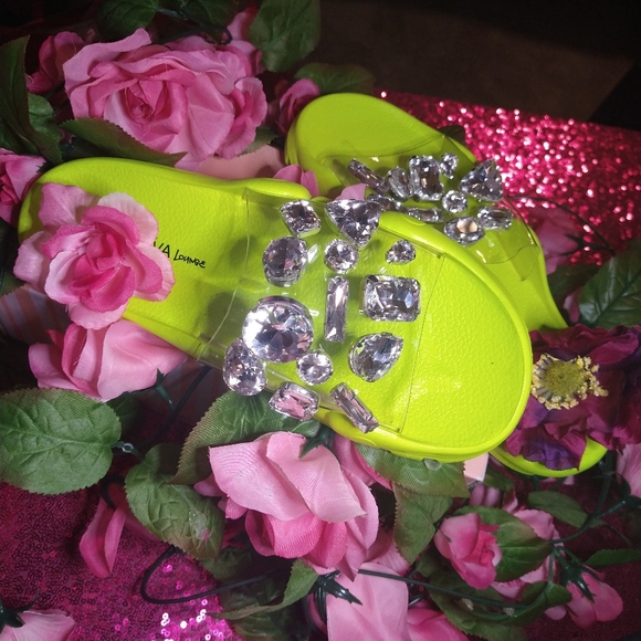 Lime green rhinestones slide ons - Picture 2 of 2